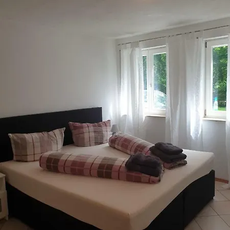 Am Ohrensbaechle דירה *